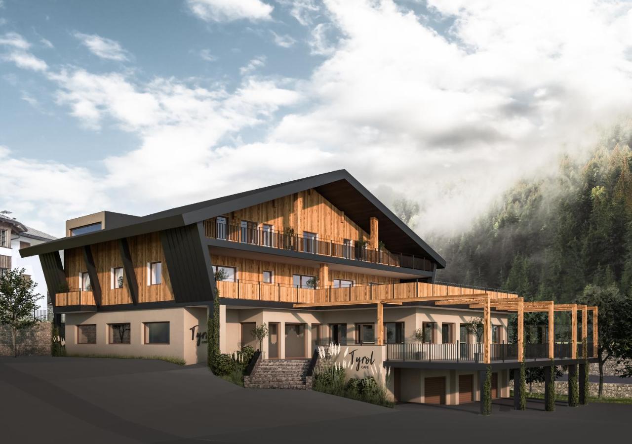 Апартаменты Tyrol Living & Cafe Нова-Леванте Экстерьер фото