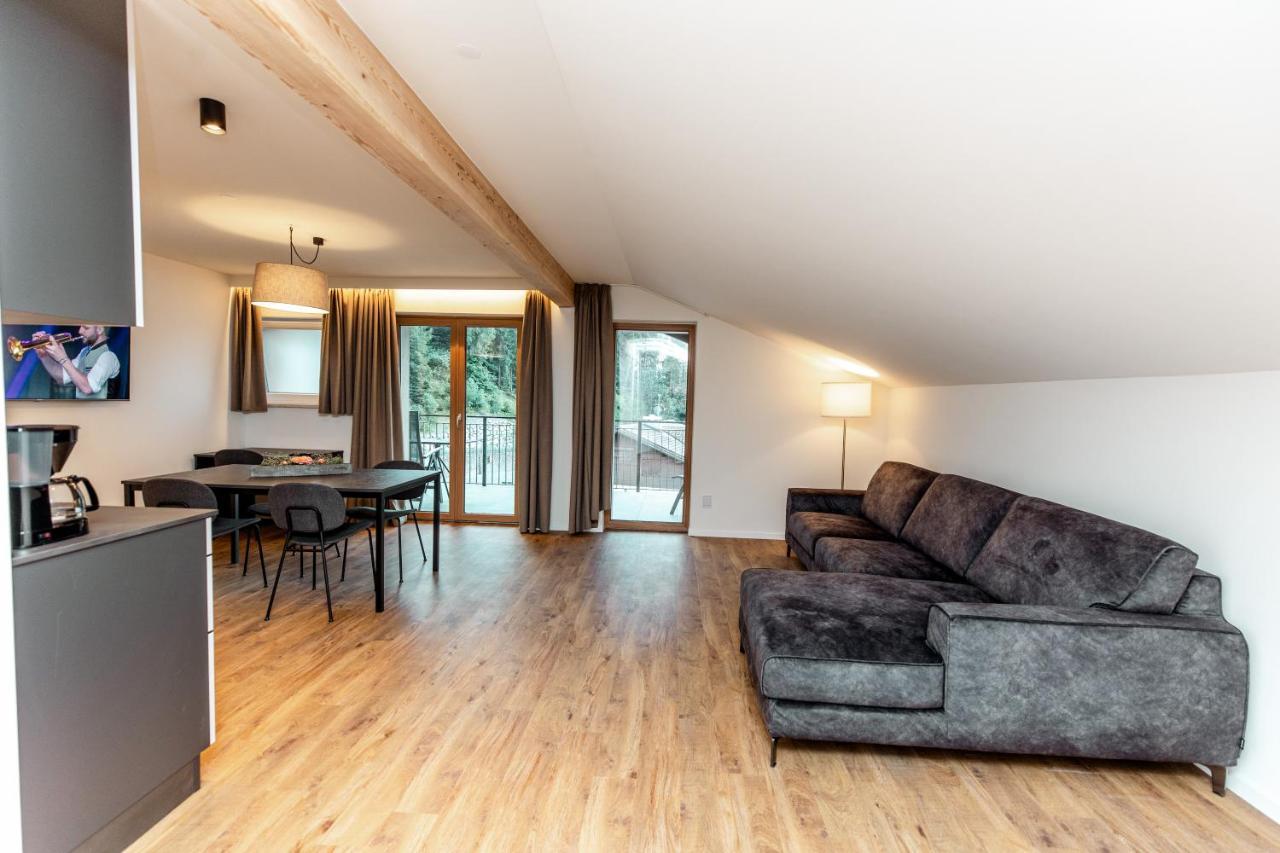 Апартаменты Tyrol Living & Cafe Нова-Леванте Экстерьер фото